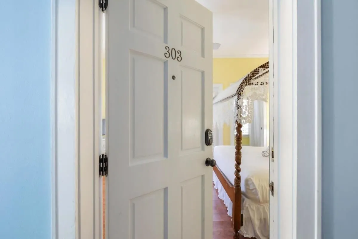 Inn Classic King Balcony At The James House Key West United States